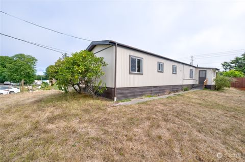 Photo of 309 9th Street SE, Long Beach, WA 98631 (MLS # 2151599)