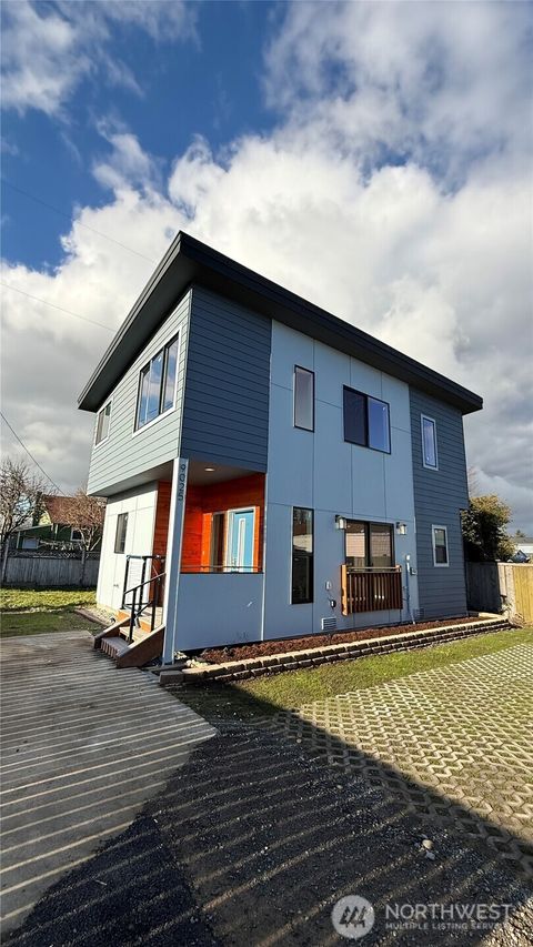 Photo of 9025 38th Avenue S, Seattle, WA 98118 (MLS # 2442311)