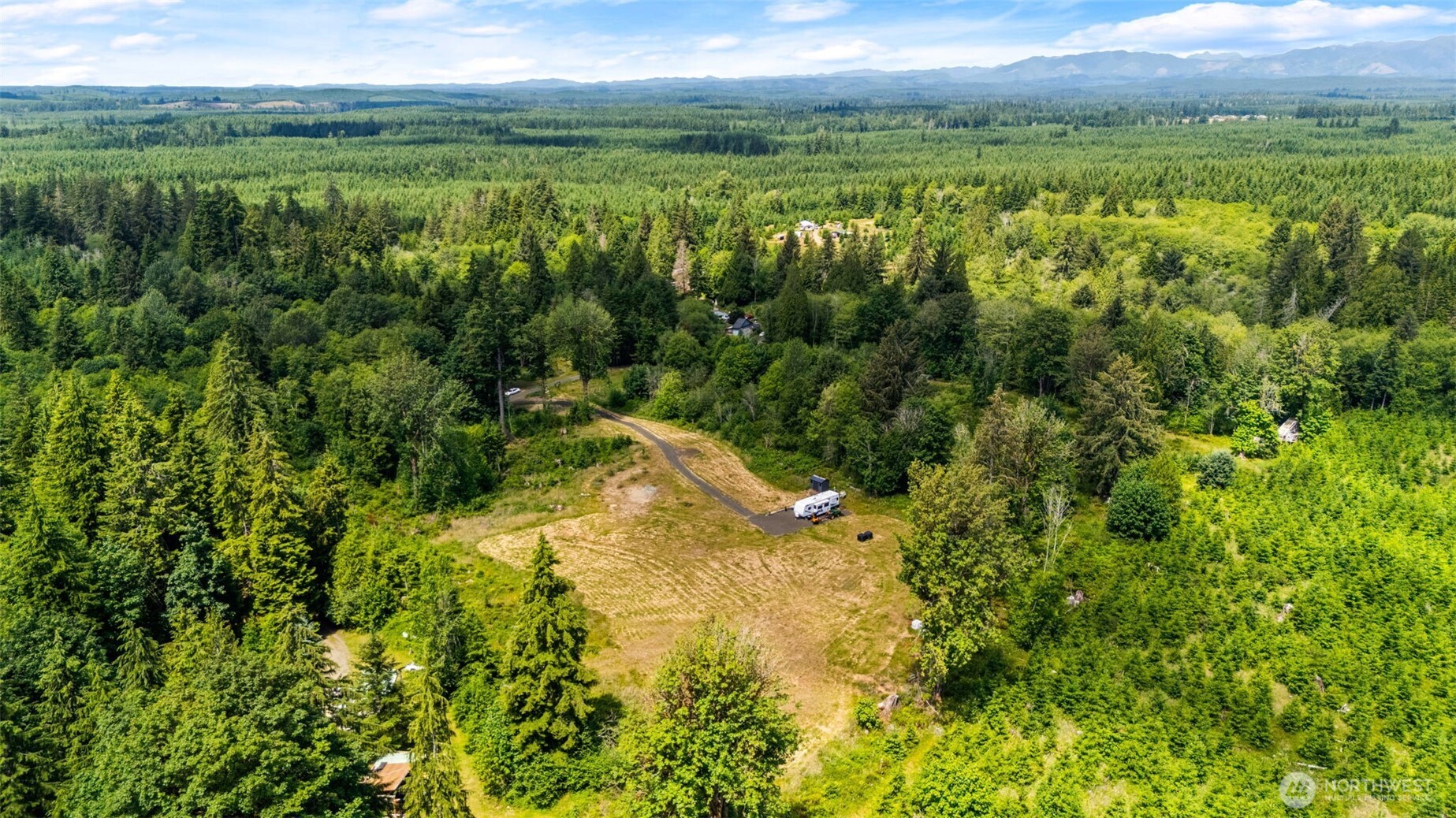 200 W Hatfield Road