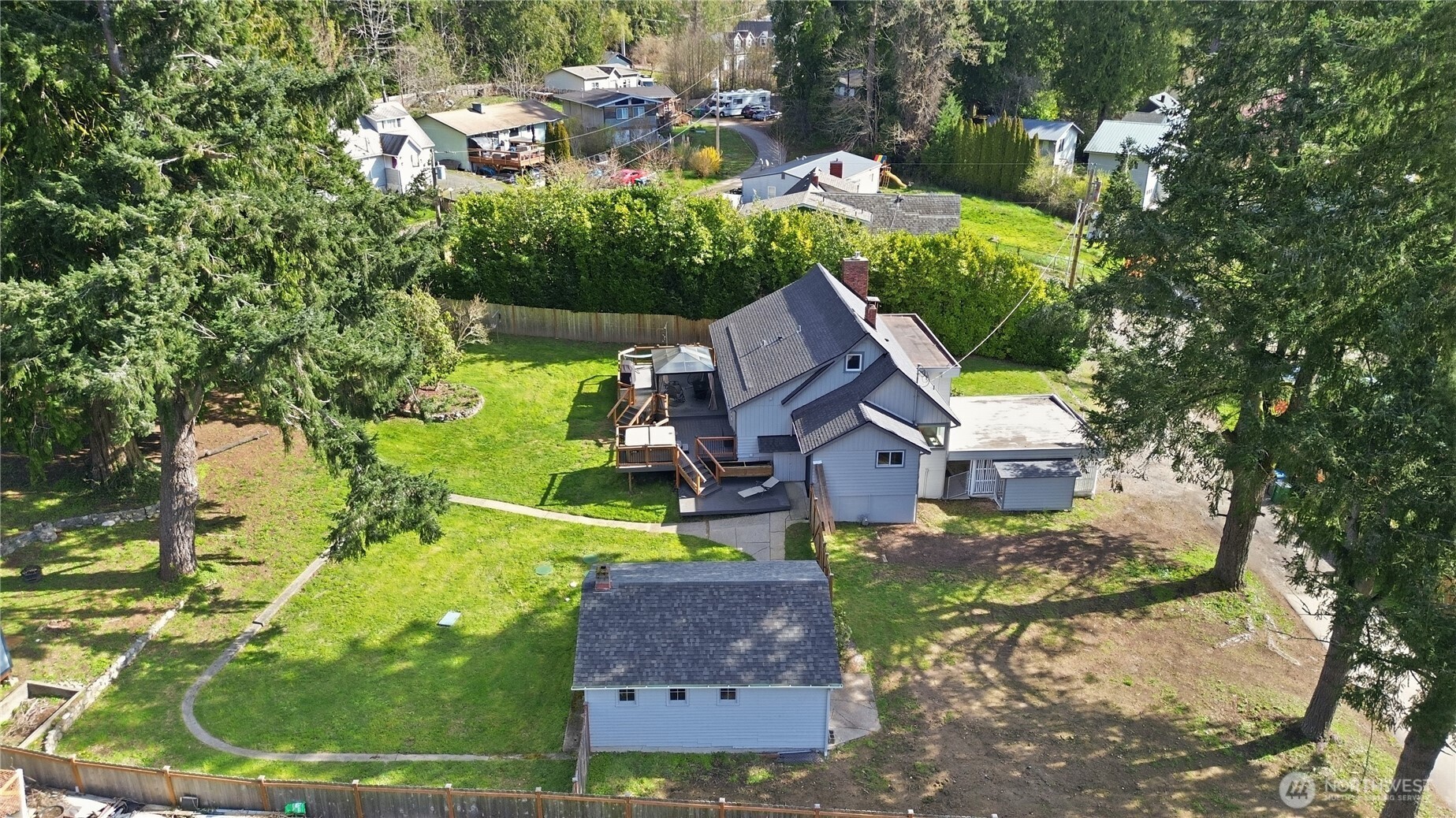 1913 Deville Drive NW