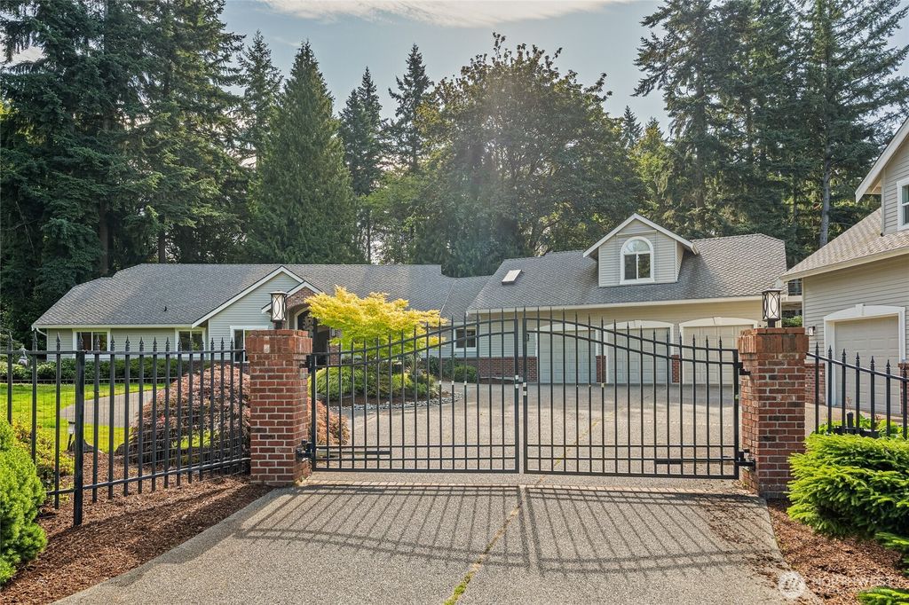 Photo of 15618 163rd Avenue NE, Woodinville, WA 98072 (MLS # 2491142)