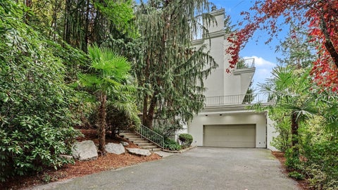 Photo of 1121 W Lake Sammamish Parkway SE, Bellevue, WA 98008 (MLS # 2598268)