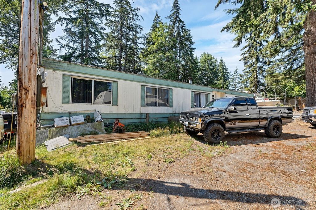 Photo of 816 126th Street SE, Everett, WA 98208 (MLS # 2356077)