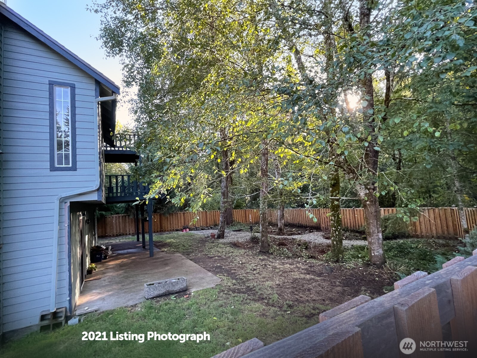 2619 NW Walnut Loop