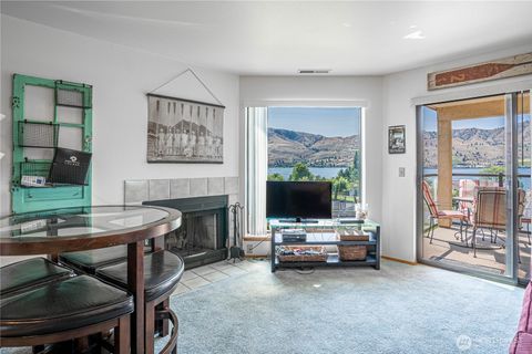 Photo of 100 Lake Chelan Shores DR #17-11, Chelan, WA 98816 (MLS # 2556562)