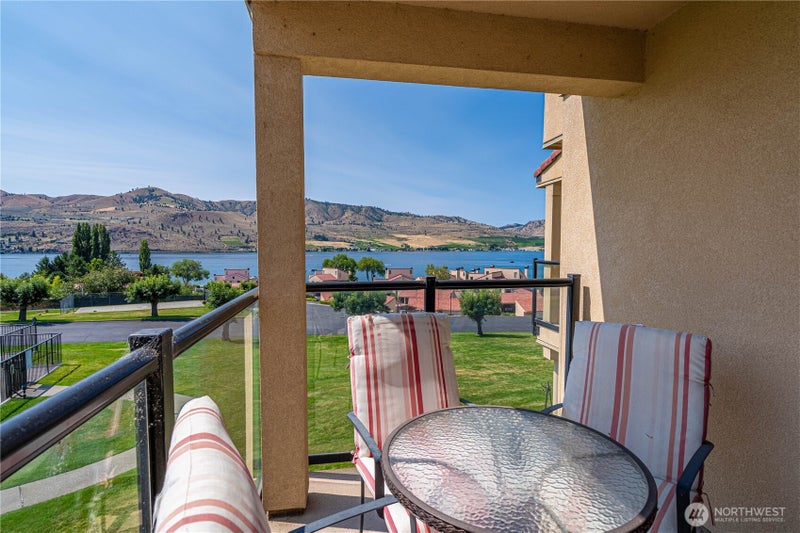 100 Lake Chelan Shores 17-11