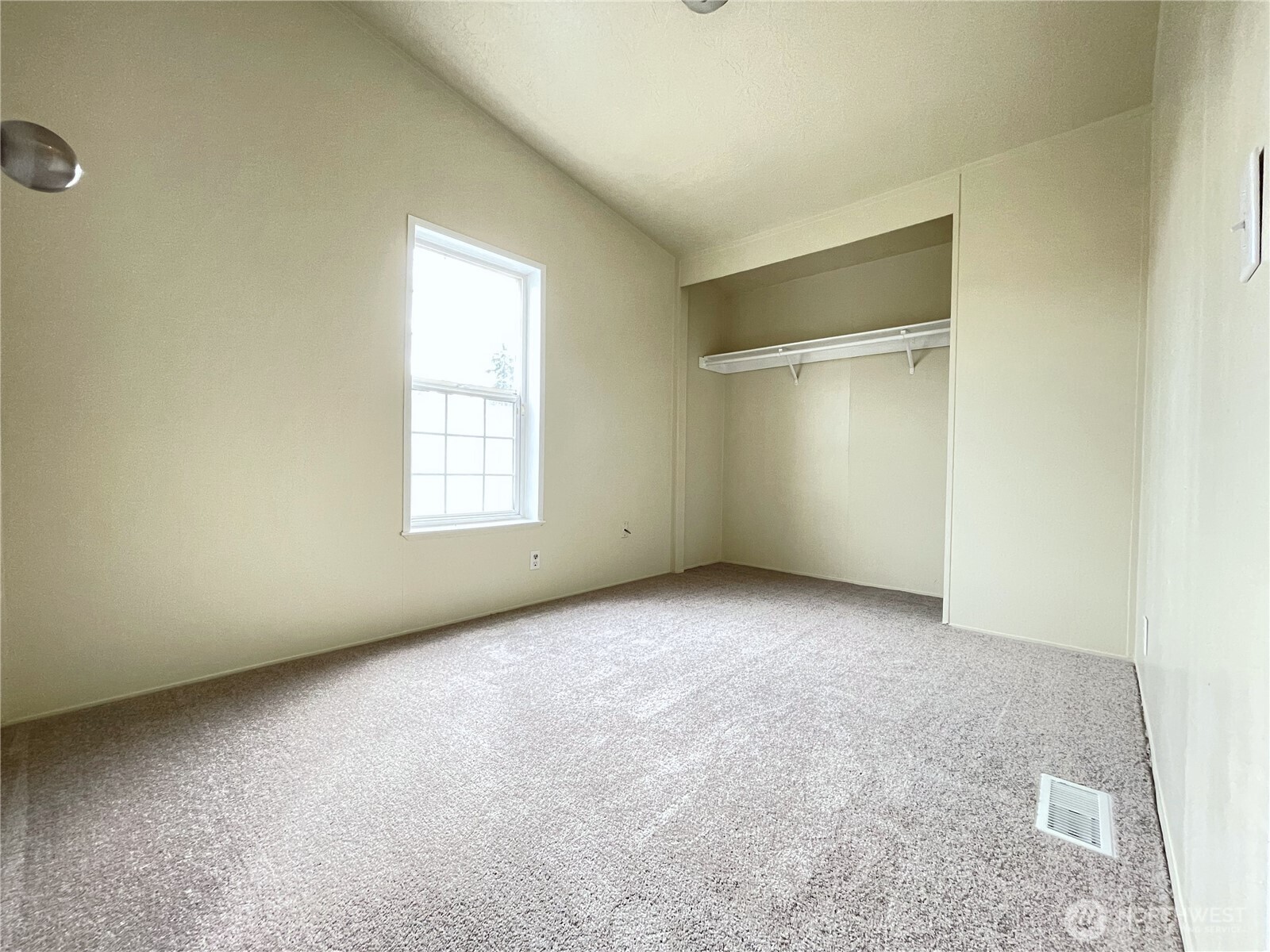 8515 State Avenue 66