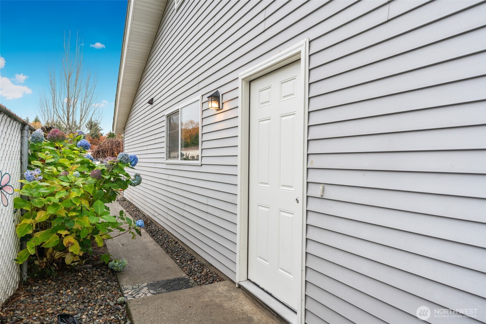 2205 M Street NE A-B