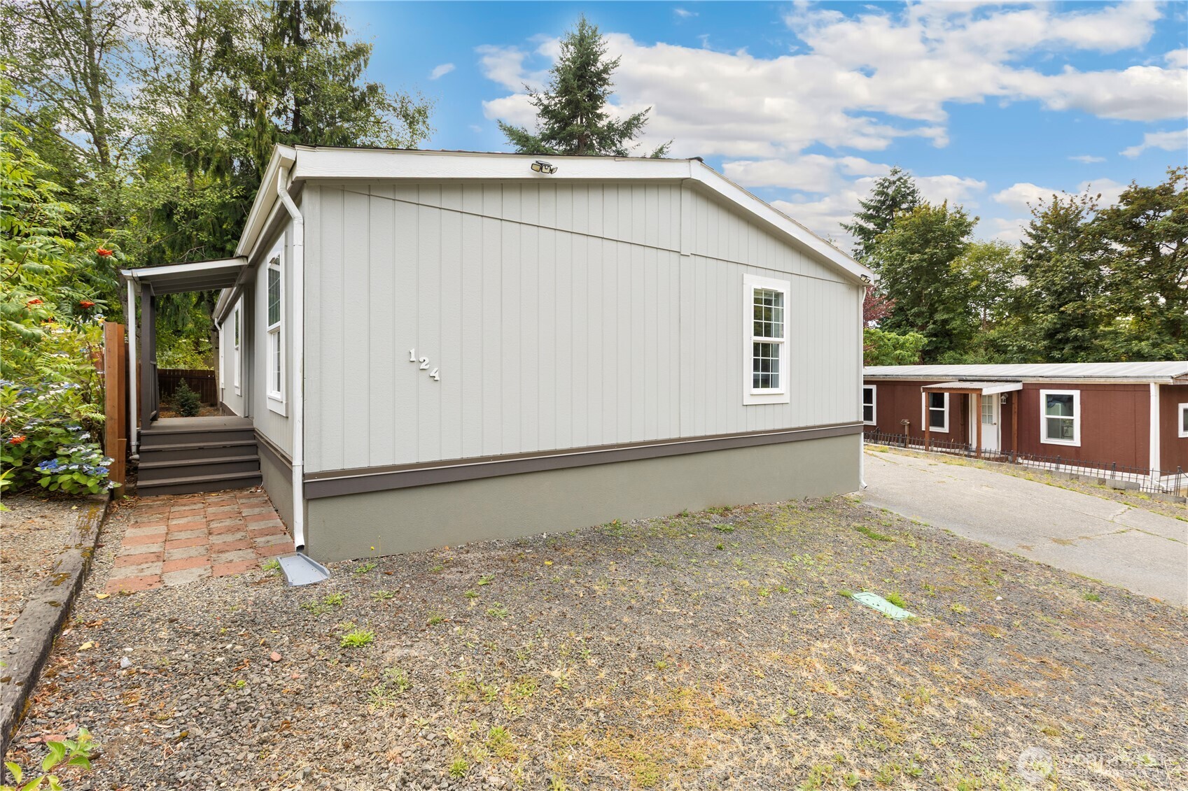 3060 NE McWilliams Road 124