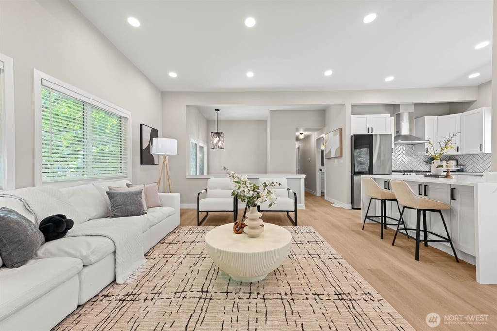 Photo of 3602 24th Avenue W, Seattle, WA 98199 (MLS # 2563112)