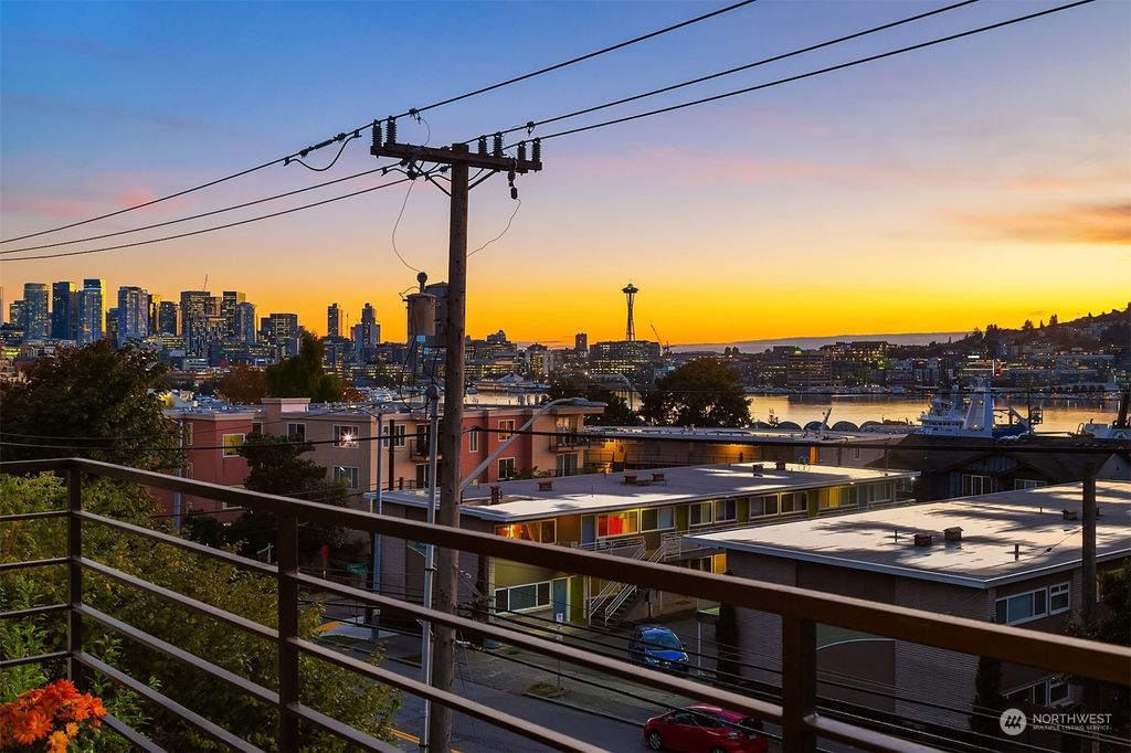 Photo of 2012 Eastlake Avenue E #101, Seattle, WA 98102 (MLS # 2227357)