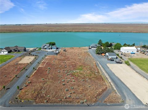 Photo of 7416 Stonecrest Road NE, Moses Lake, WA 98837 (MLS # 2466791)