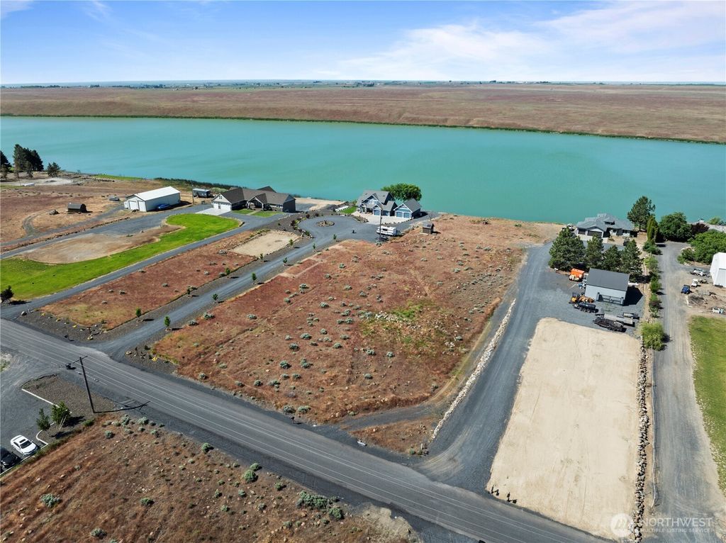 Photo of 7416 Stonecrest Road NE, Moses Lake, WA 98837 (MLS # 2466791)