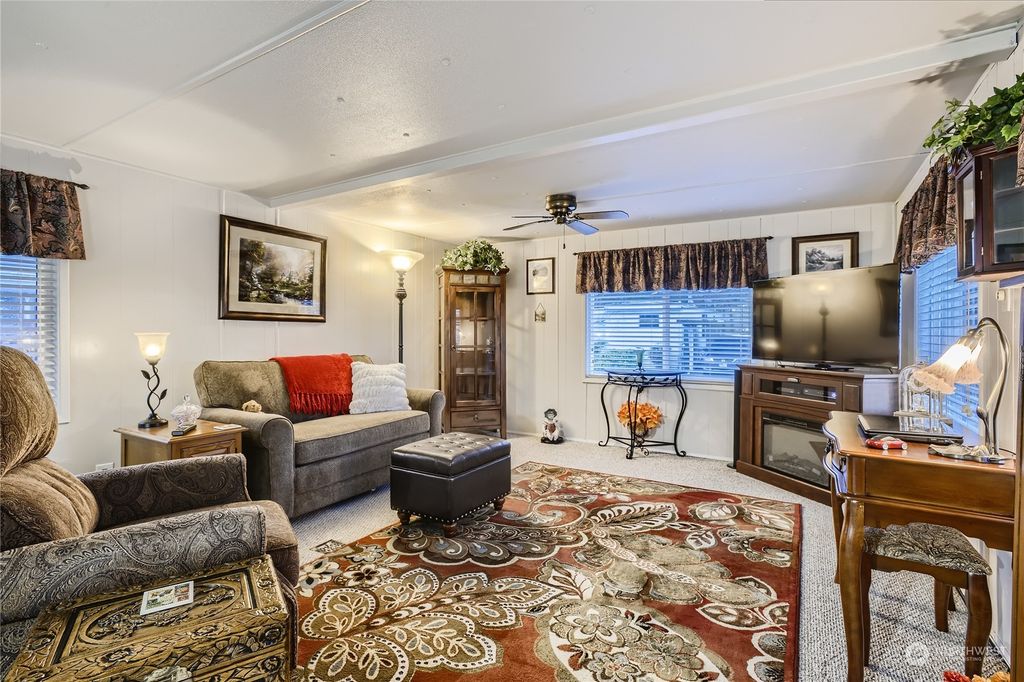 Photo of 3243 S 180th Place, SeaTac, WA 98188 (MLS # 2042517)