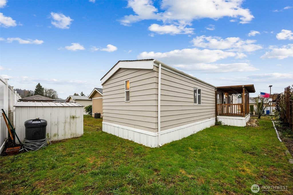 Photo of 210 37th Street SE #25, Auburn, WA 98002 (MLS # 2460233)