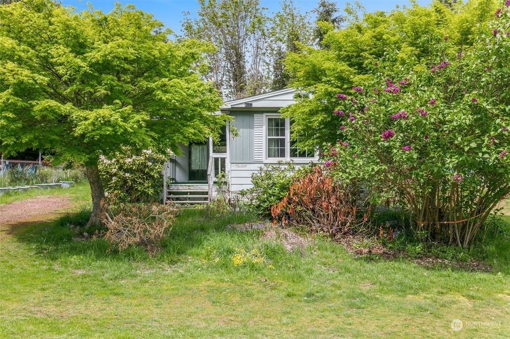 Photo of 4911 335th Avenue SE, Fall City, WA 98024 (MLS # 2067775)