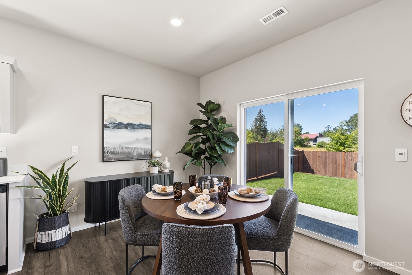 1437 Pecheos Avenue 45