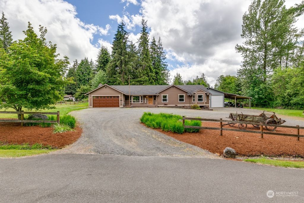 Photo of 14128 236th Place SE, Snohomish, WA 98296 (MLS # 2251208)