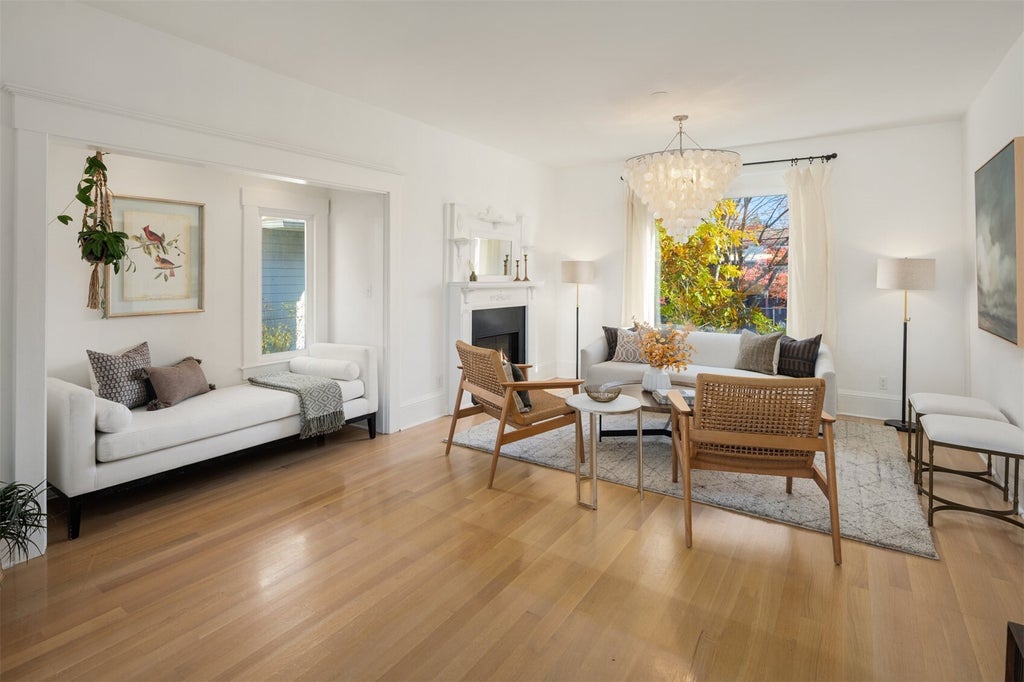 Photo of 1109 32nd Avenue, Seattle, WA 98122 (MLS # 2597199)