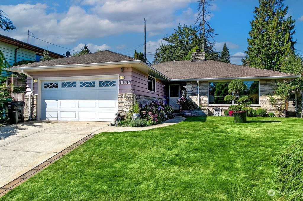 Photo of 10515 11th Avenue NW, Seattle, WA 98177 (MLS # 2164439)