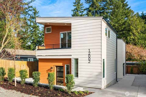 12002 20th Street NE 3 Seattle WA 98125