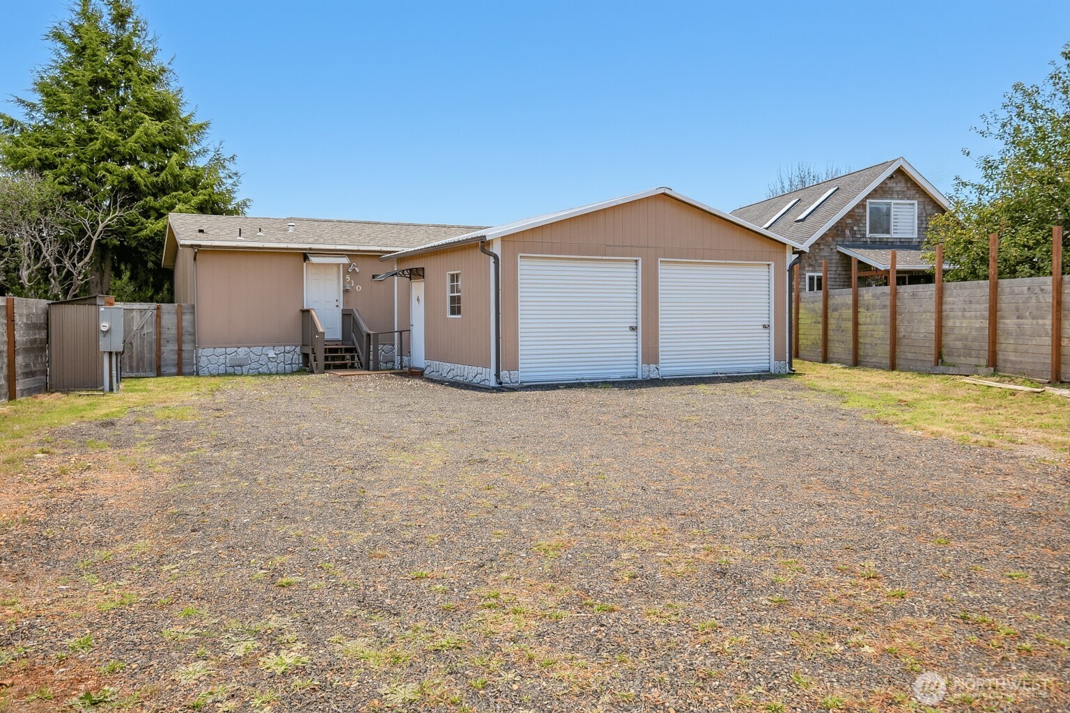 510 Sunset Avenue NE