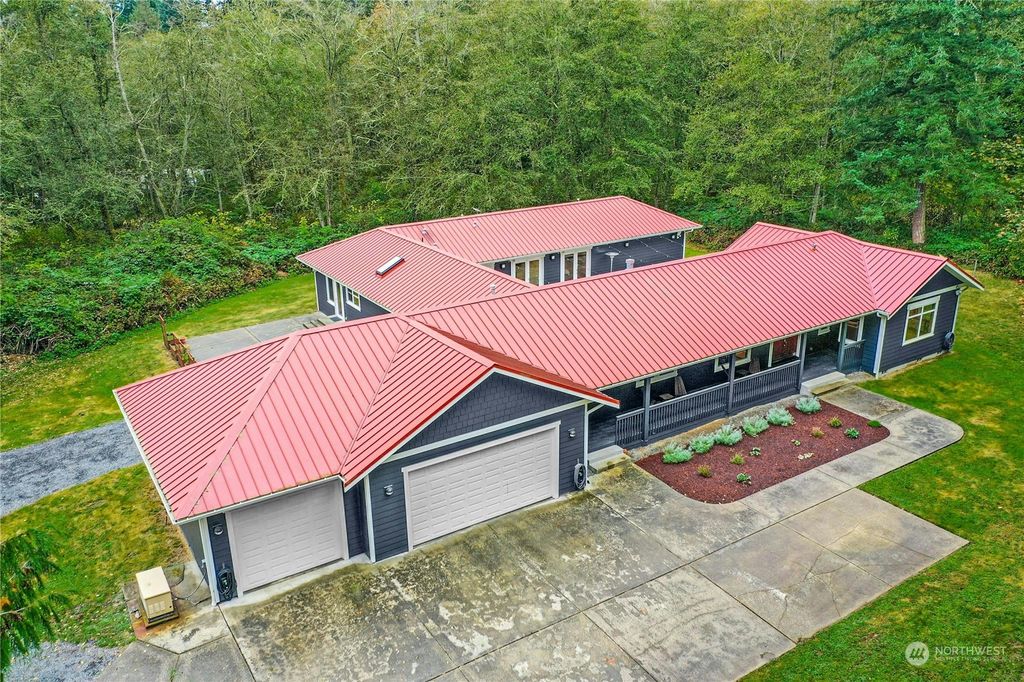 Photo of 16014 70th Avenue NW, Stanwood, WA 98292 (MLS # 2300618)