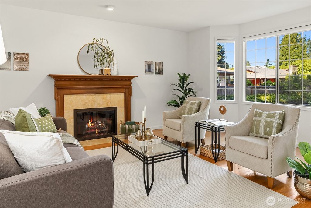 Photo of 13029 3rd Avenue NE #D, Seattle, WA 98125 (MLS # 2409668)
