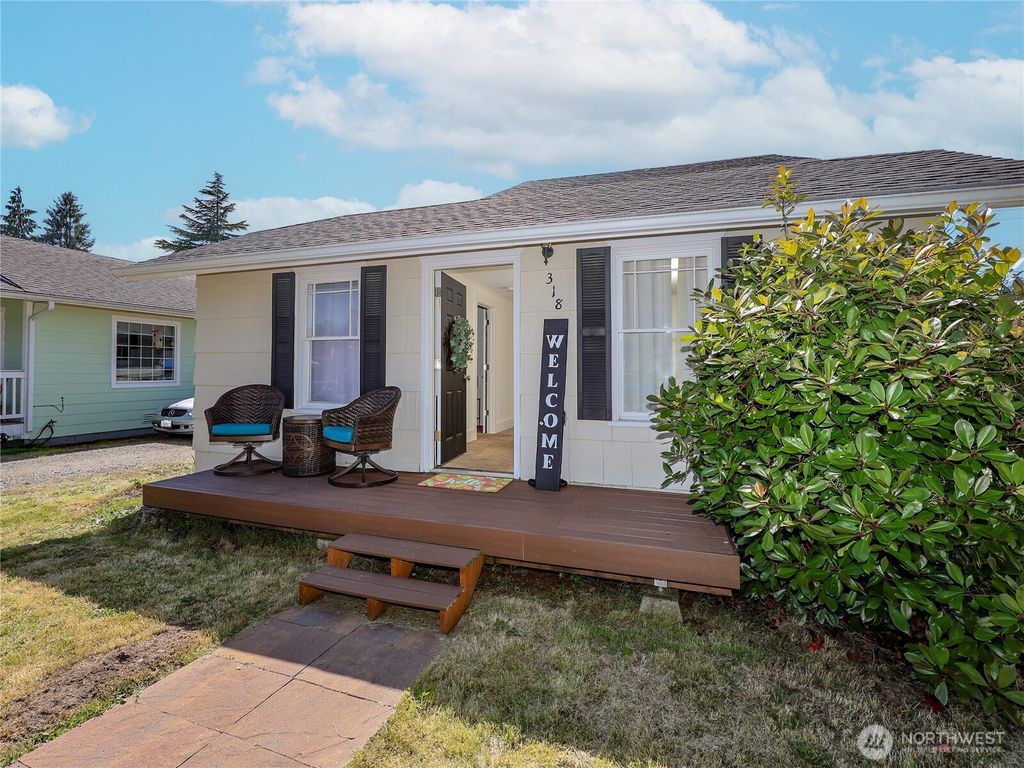 Photo of 318 S French Avenue, Arlington, WA 98223 (MLS # 2436475)