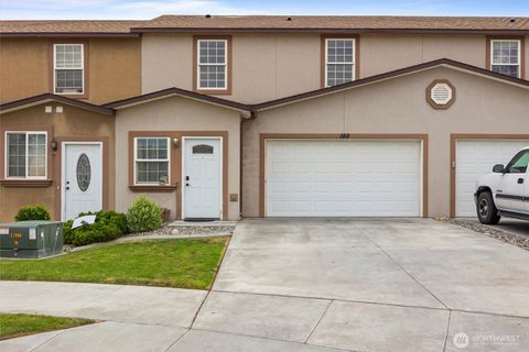 Photo of 149 S Tweedt Place, Kennewick, WA 99336 (MLS # 2451756)