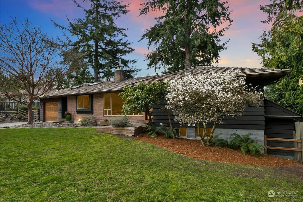 Photo of 19115 2nd Avenue SW, Normandy Park, WA 98166 (MLS # 2043875)
