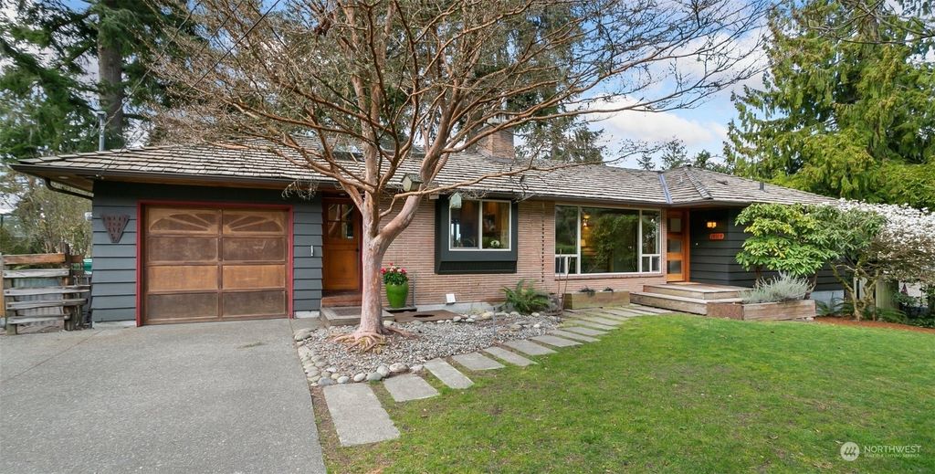Photo of 19115 2nd Avenue SW, Normandy Park, WA 98166 (MLS # 2043875)