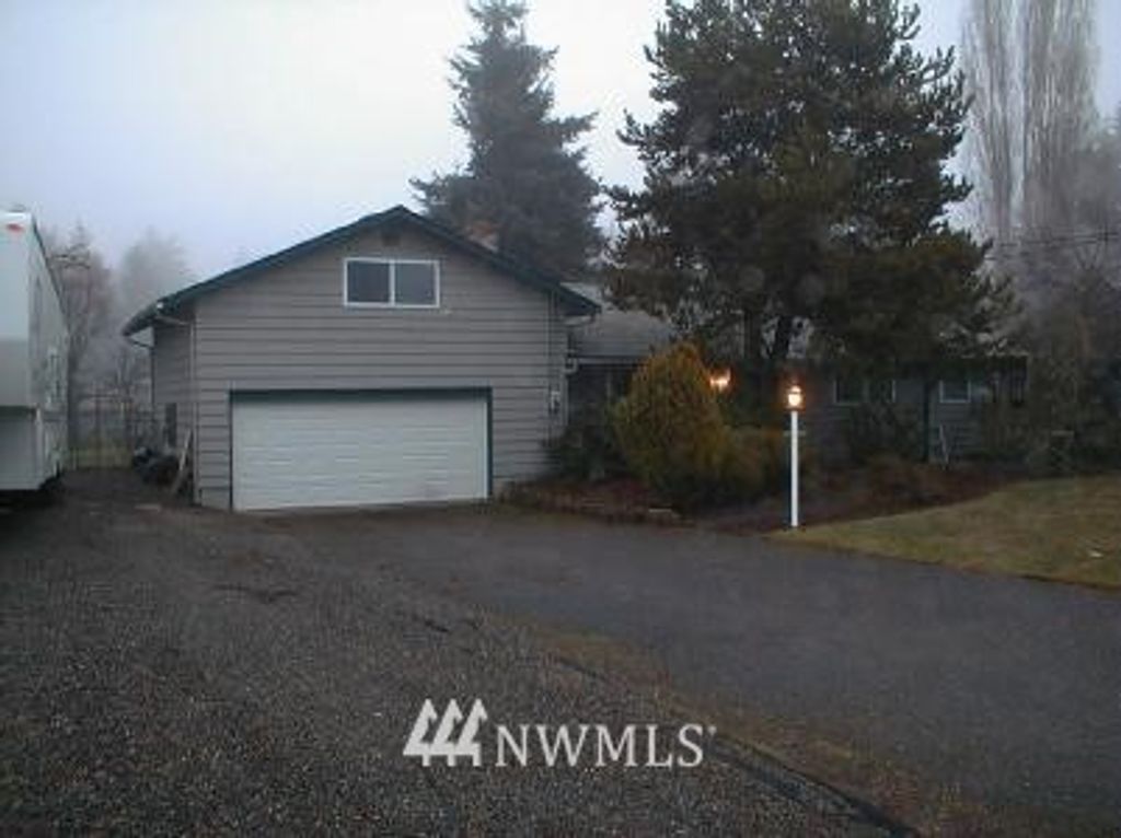 listing image 936302075615