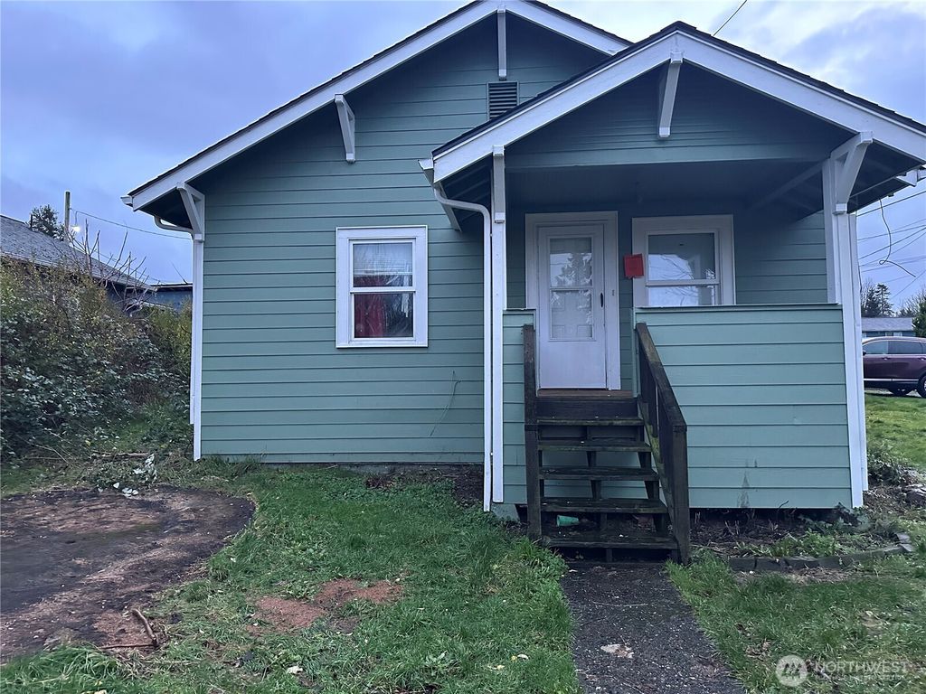 Photo of 505 Dearborn Avenue, Shelton, WA 98584 (MLS # 2461036)