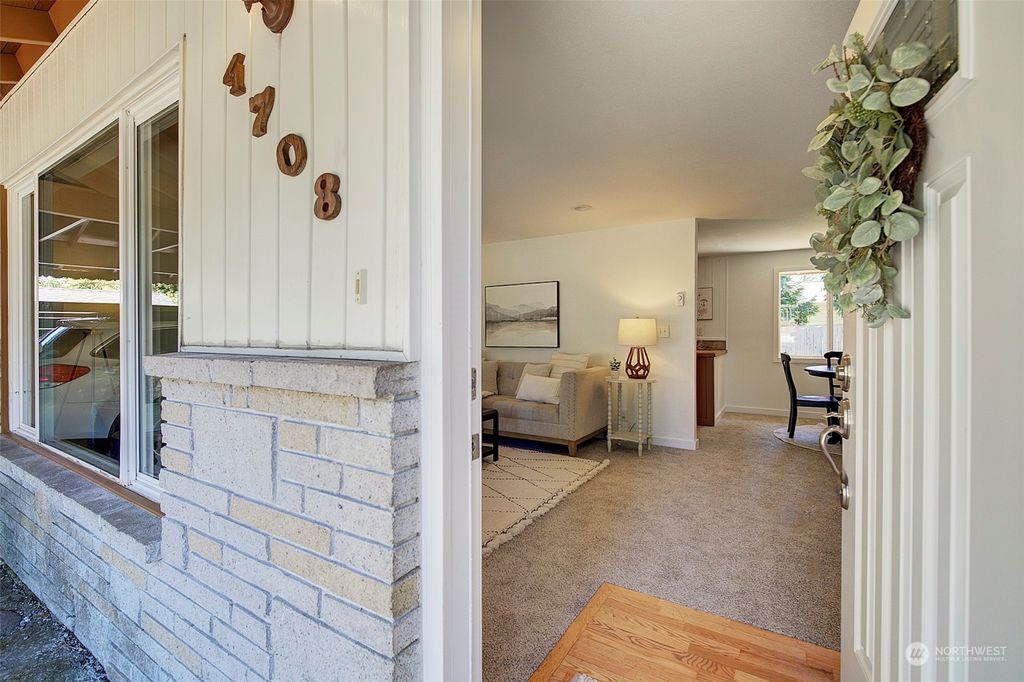 Photo of 4708 227th Street SW, Mountlake Terrace, WA 98043 (MLS # 2264924)