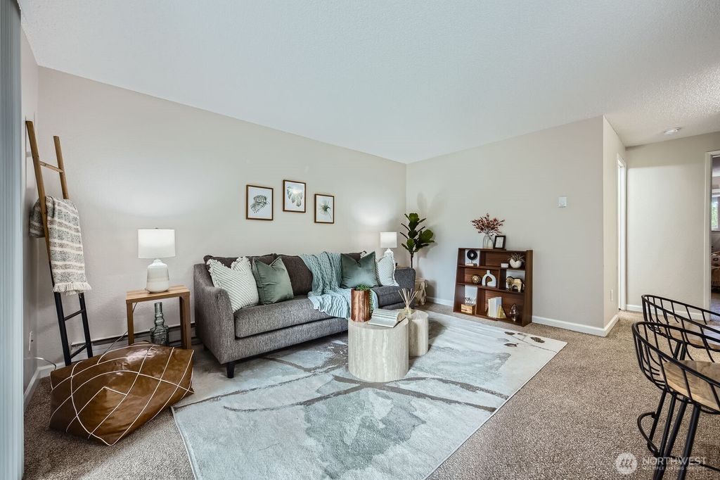 listing image 9364991864276014114