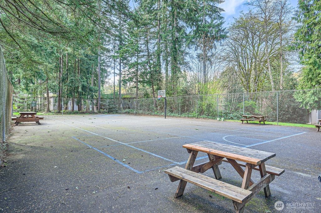 listing image 9367809024637648188