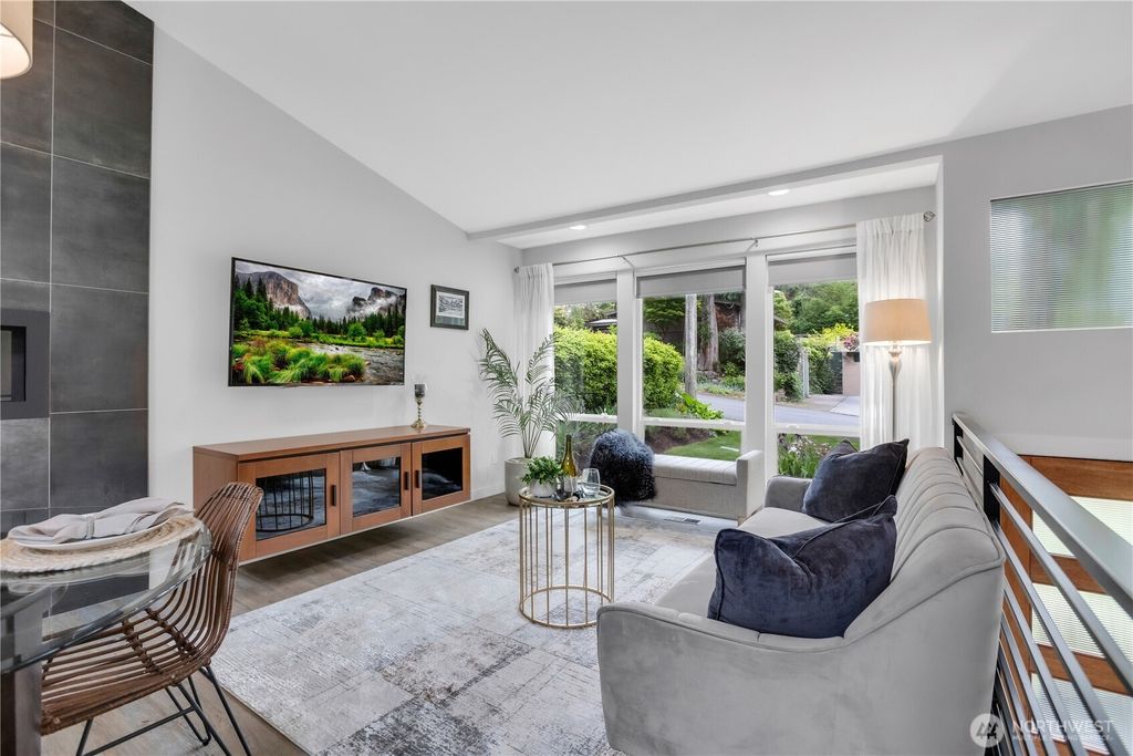 Photo of 3544 NE 166th Street, Lake Forest Park, WA 98155 (MLS # 2374420)