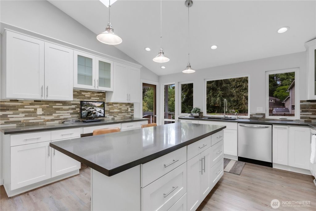 Photo of 3544 NE 166th Street, Lake Forest Park, WA 98155 (MLS # 2374420)