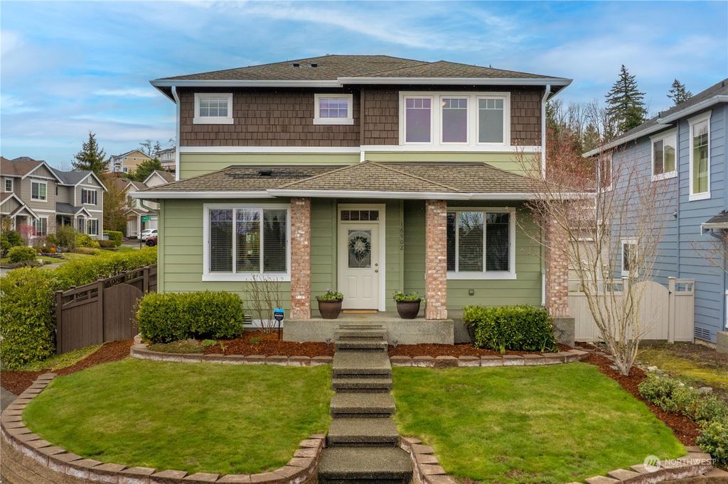Photo of 16902 Woodside Drive SE, Renton, WA 98058 (MLS # 2056061)
