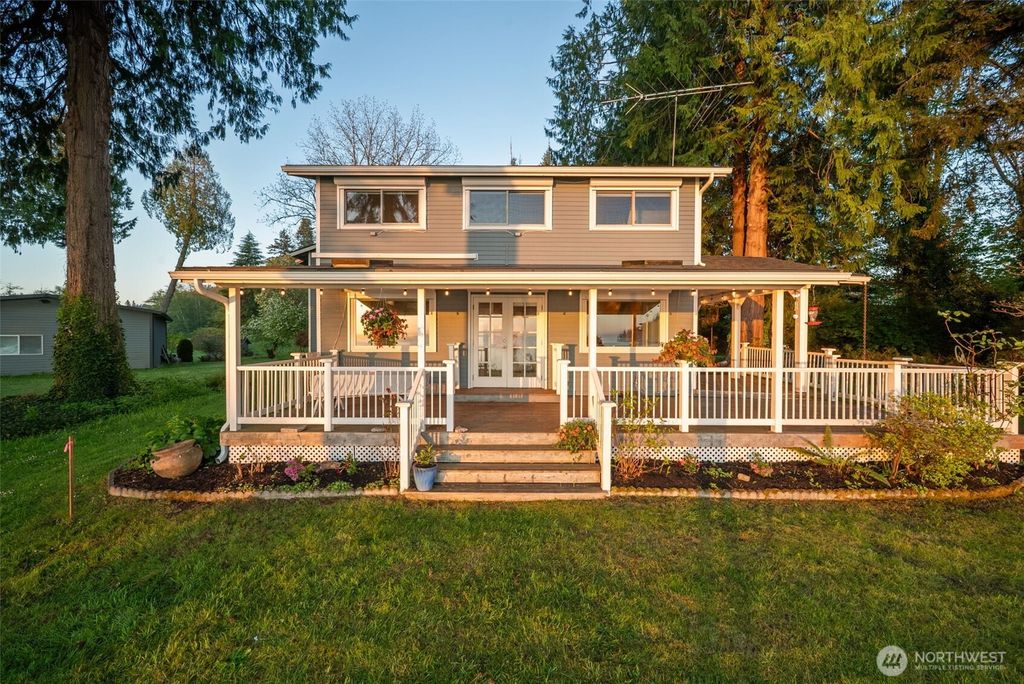 Photo of 11212 NE Tiger Way, Kingston, WA 98346 (MLS # 2519566)
