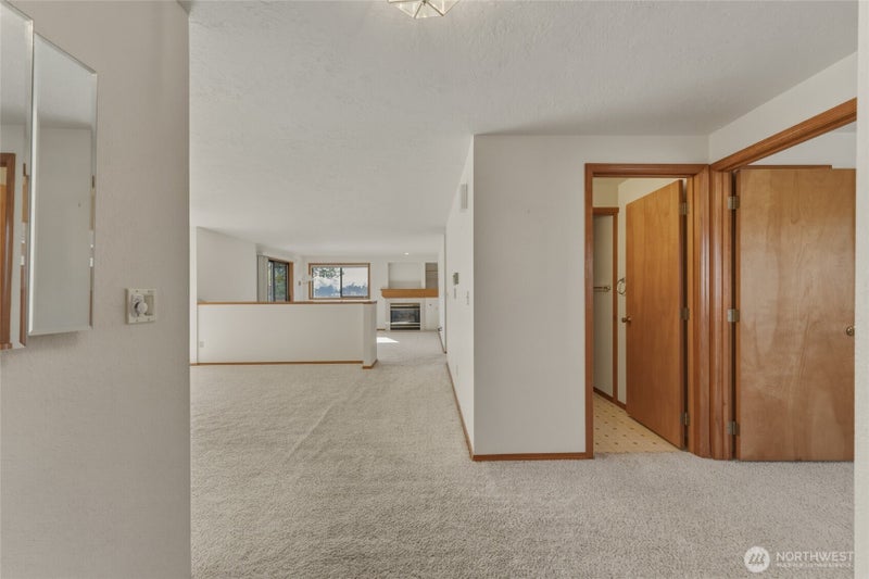 807 SE Sentry Drive