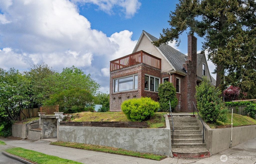 Photo of 1543 31st Avenue S, Seattle, WA 98144 (MLS # 2521357)