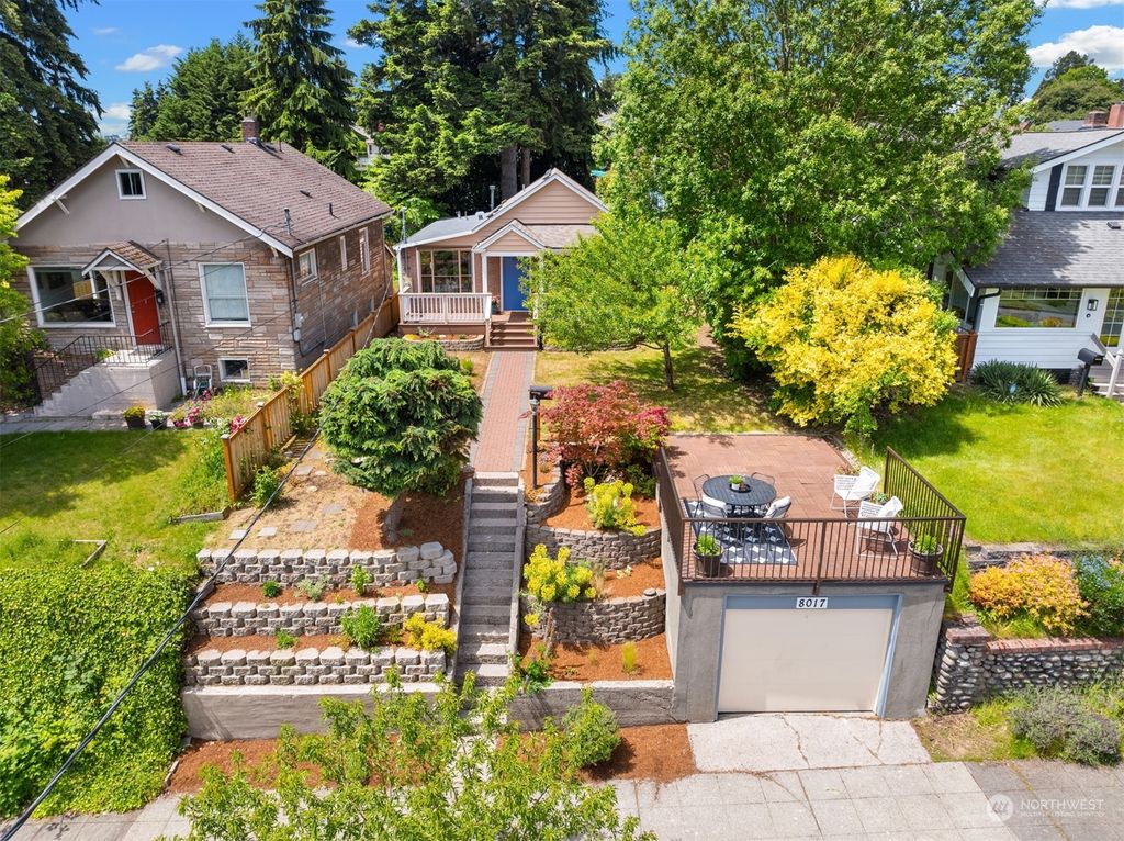Photo of 8017 Corliss Avenue N, Seattle, WA 98103 (MLS # 2247673)