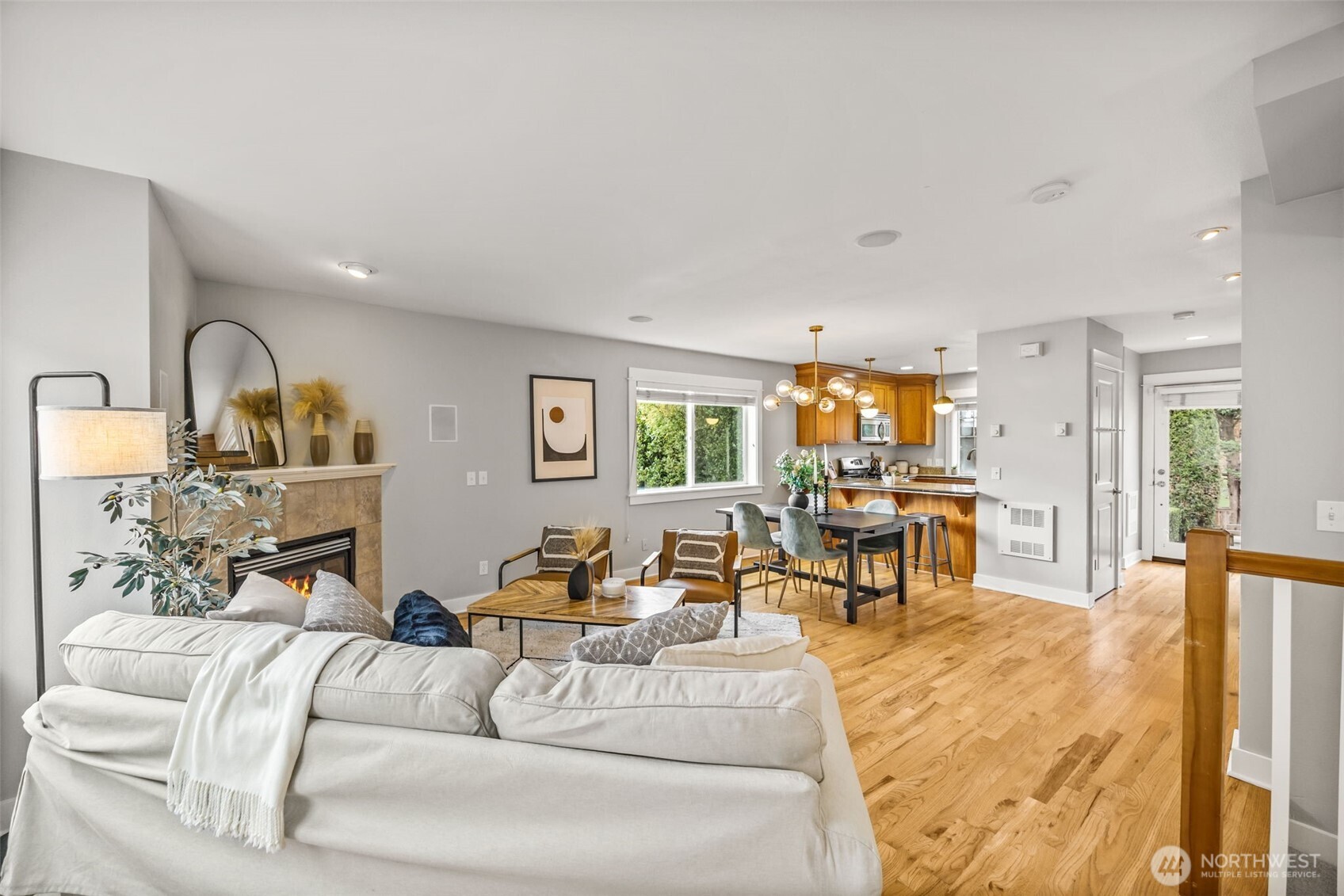 3219 21st Avenue W A