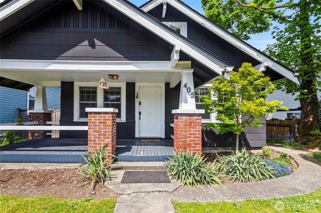 Photo of 405 E 34th Street, Tacoma, WA 98404 (MLS # 2518741)