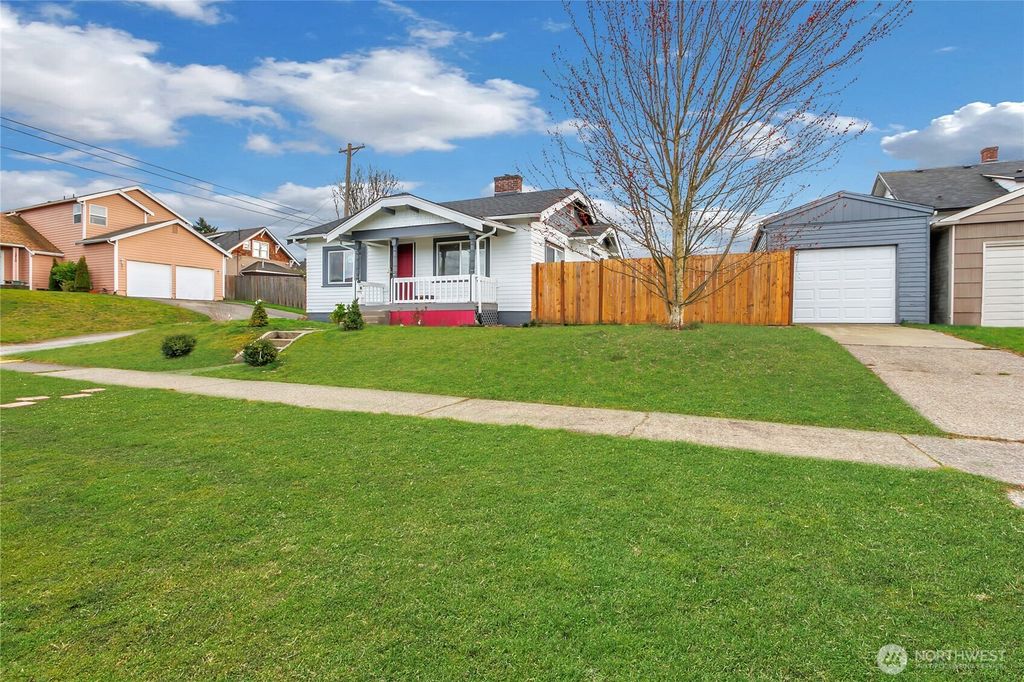 Photo of 1216 S 37th Street, Tacoma, WA 98418 (MLS # 2488808)