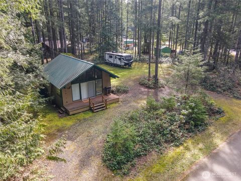 61 N Hamma Hamma Drive W, Hoodsport, WA 98548 - MLS#: 2356289