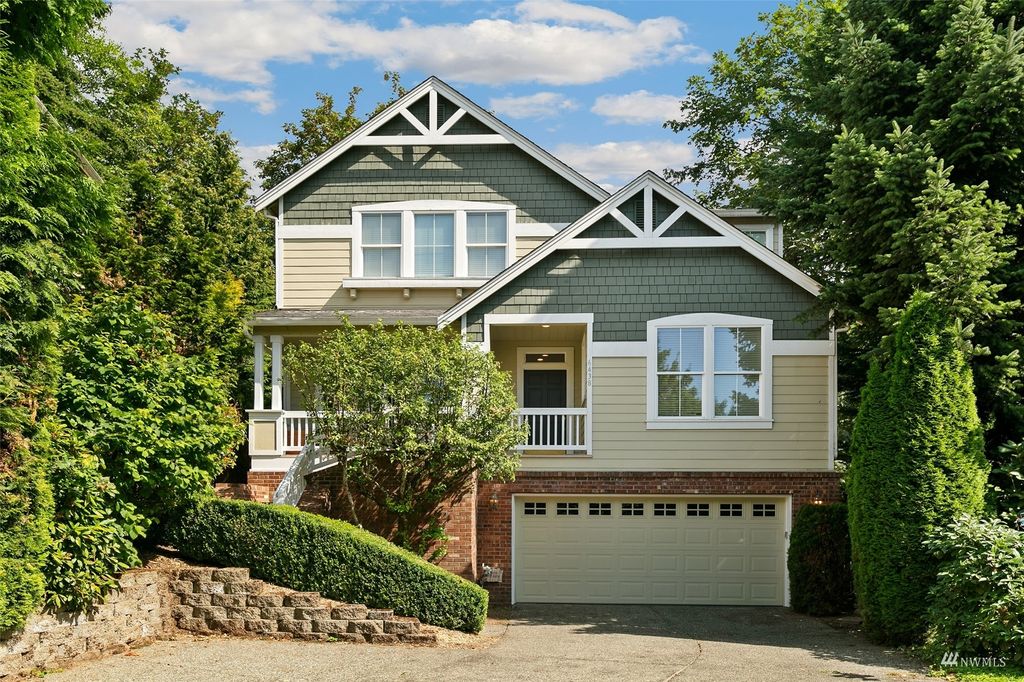 Photo of 6438 166th Place SE, Bellevue, WA 98006 (MLS # 1982043)