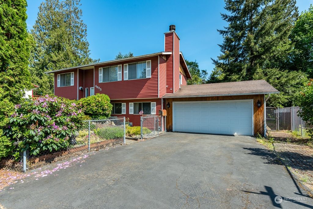 Photo of 4625 133rd Place NE, Marysville, WA 98271 (MLS # 2077143)